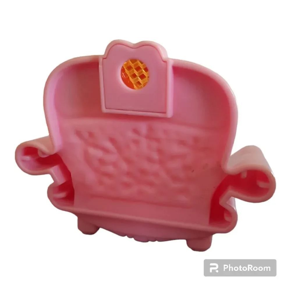 Hasbro McDonalds Happy Meal Toy 2007 Pink Plastic Arm Chair